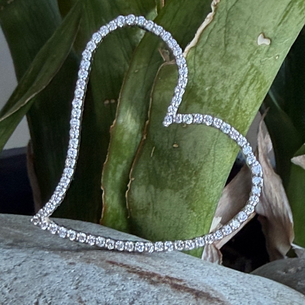 3 carat 14 karat gold, diamond heart pendant